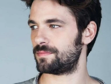 Η «μεταμόρφωση» του Αποστόλη Τότσικα σε Ιησού Χριστό για τη νέα του ταινία (φώτο-βίντεο)